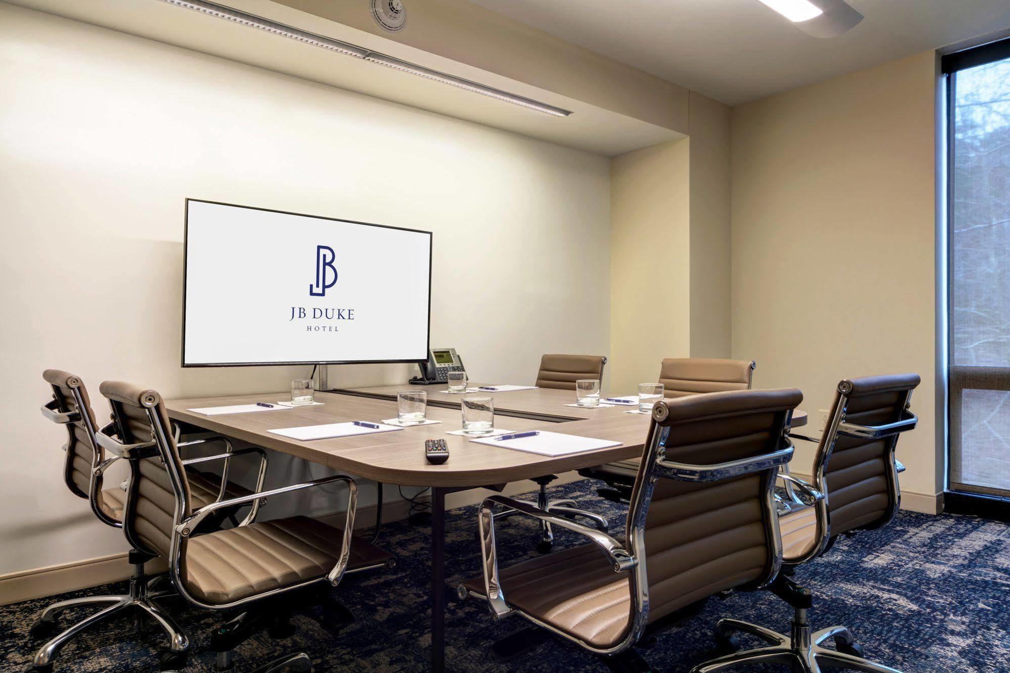 Jb Duke Hotel Дарем Экстерьер фото